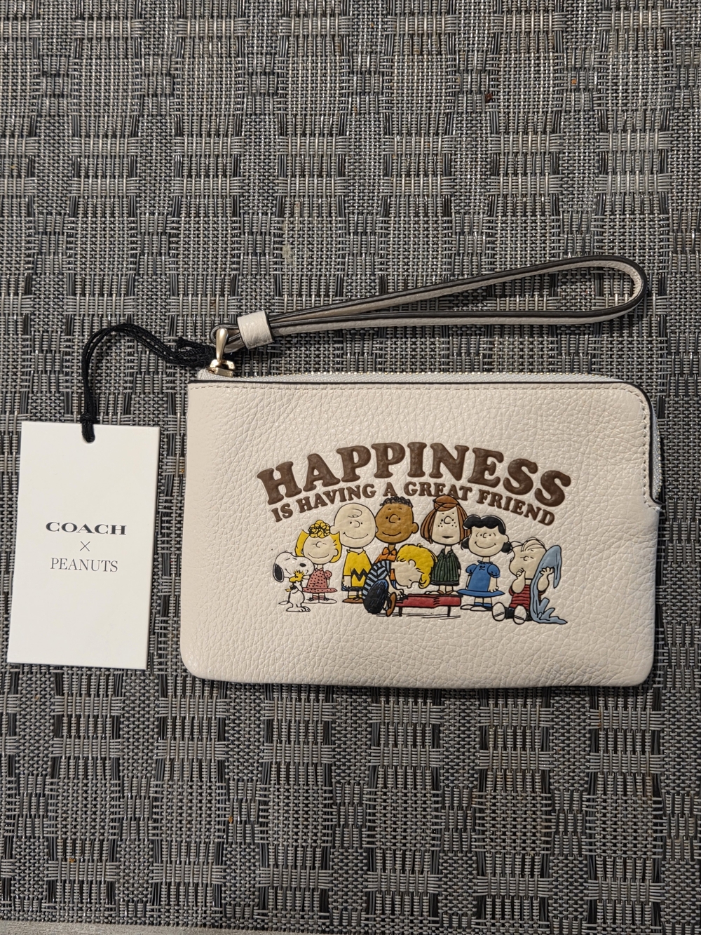 Coach x Peanuts Beige Leather Wristlet - "Happiness" Graphic - Picture 2 of 8